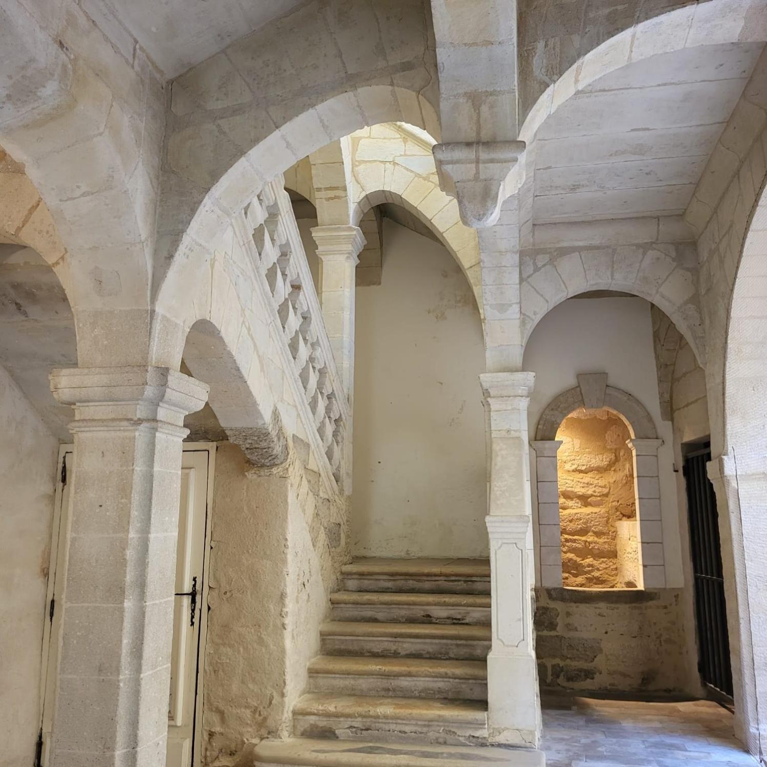 Uzes, Au Coeur Du Centre Medieval La Boussole D'Uzes, Appartement De Caractere Du XVII -Eme Siecle Uzès Exterior foto